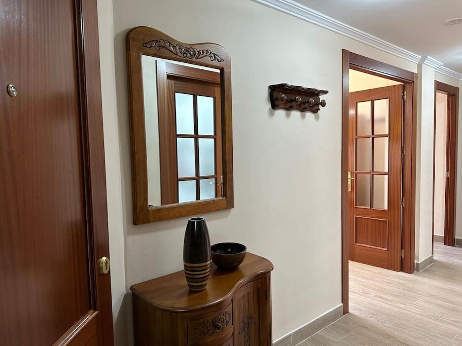 Piso En Linares Zona Centro Con Parking Gratis Apartment Bagian luar foto