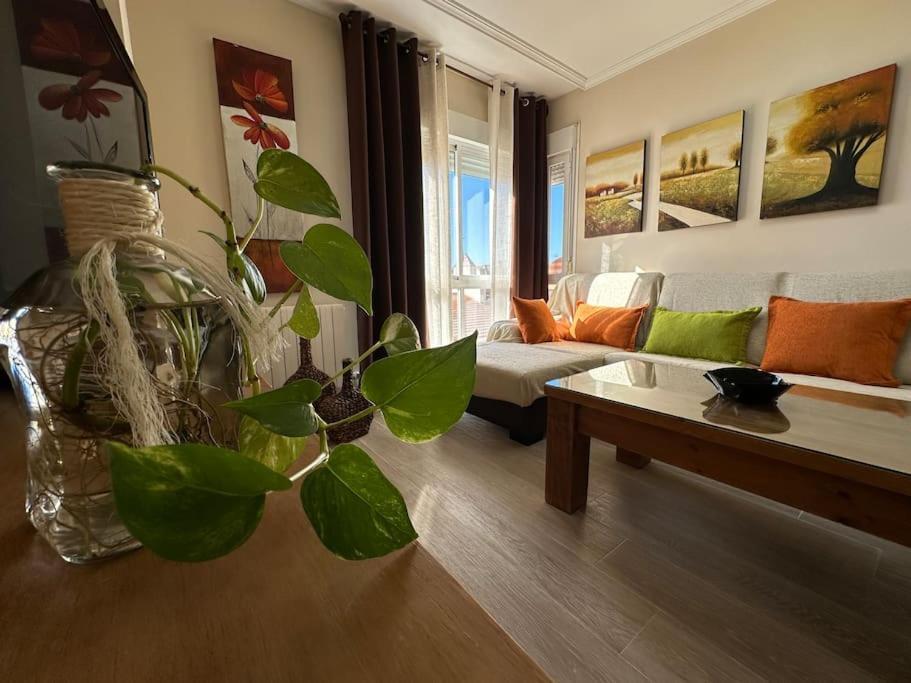 Piso En Linares Zona Centro Con Parking Gratis Apartment Bagian luar foto